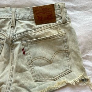 Levi’s Cutoff Shorts